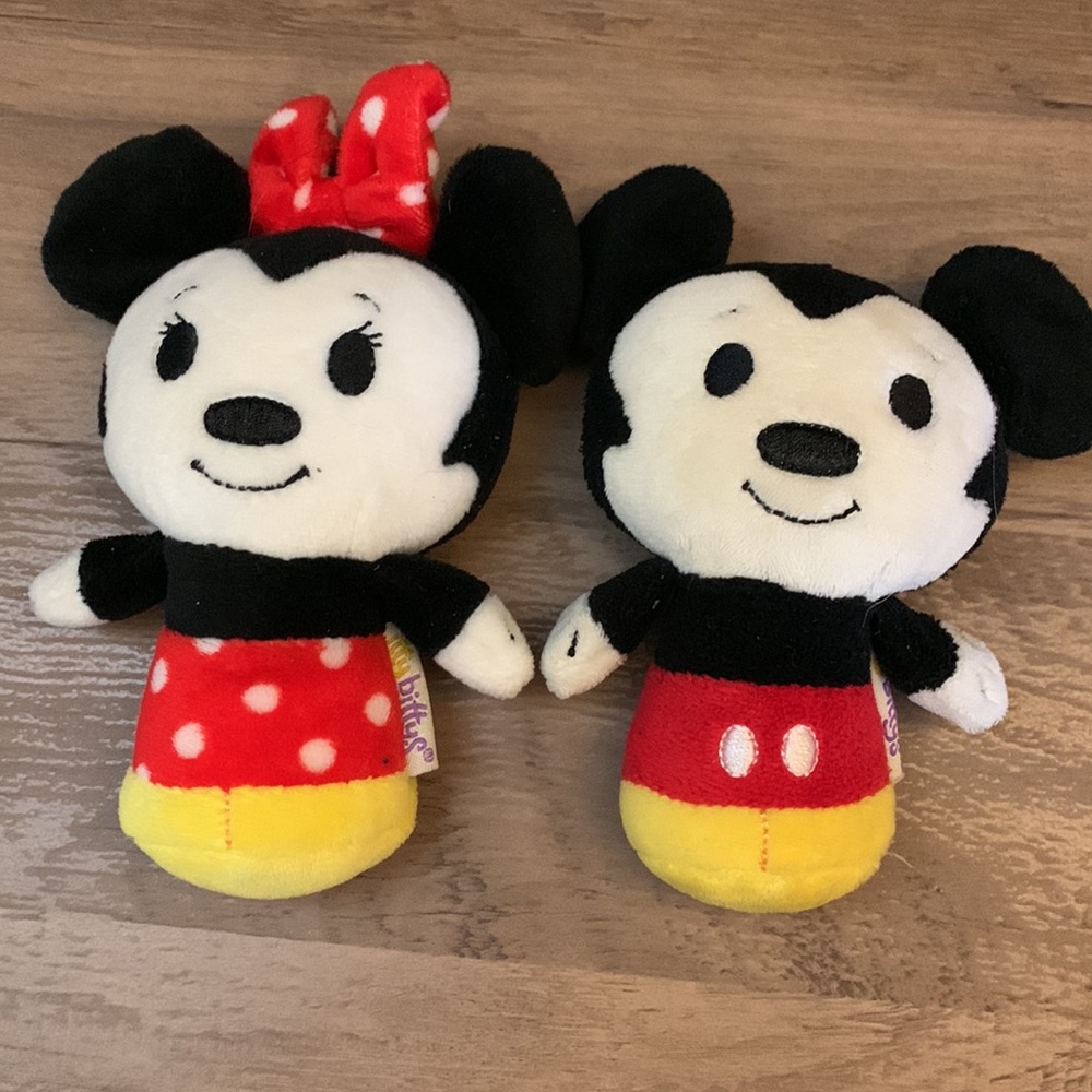 Hallmark itty bitty Mickey and Minnie